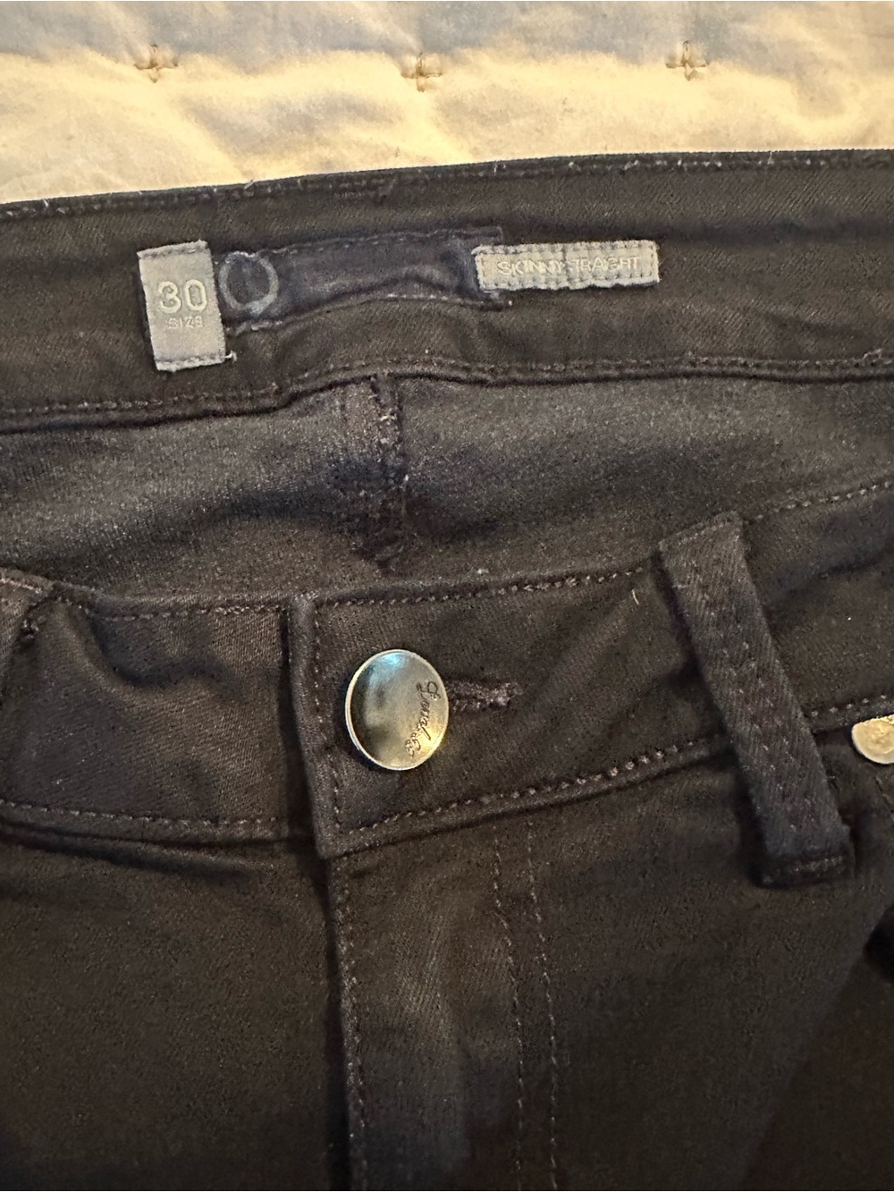Level 99 Anthropologie Lily Skinny Straight Black Jeans - Size 30 - Picture 7 of 12